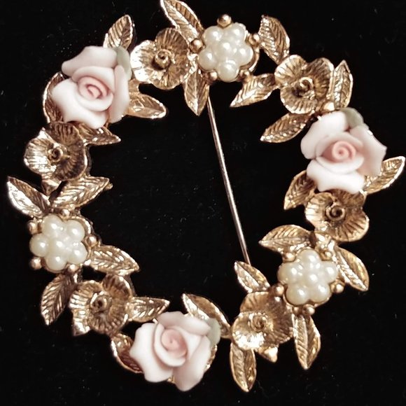 Pink Porcelain Rose and Pearl Brooch - Picture 1 of 1